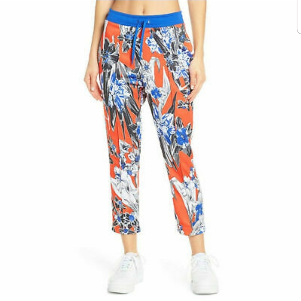Nike Sportswear womens sweat pants